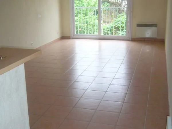 BEL APPARTEMENT T2 de 51 m²