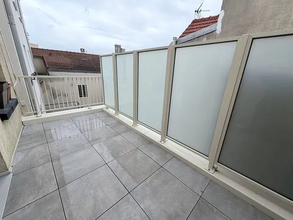 Appartement - Champigny Sur Marne - Studio / TERRASSE