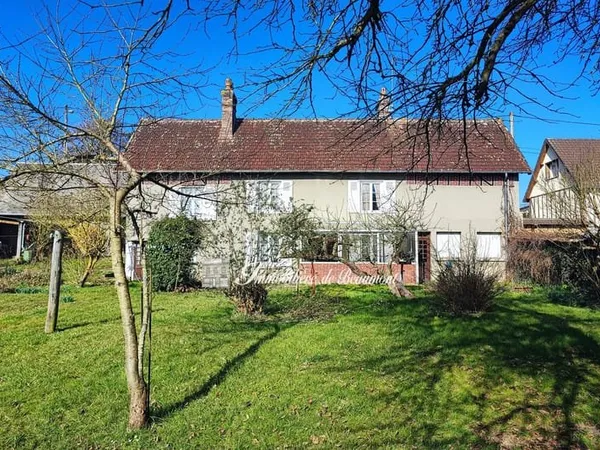 Maison avec dépendances à vendre à BEAUMONT LE ROGER 27170