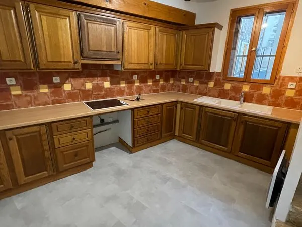 Maison de Village meublé 110m2 630 CC