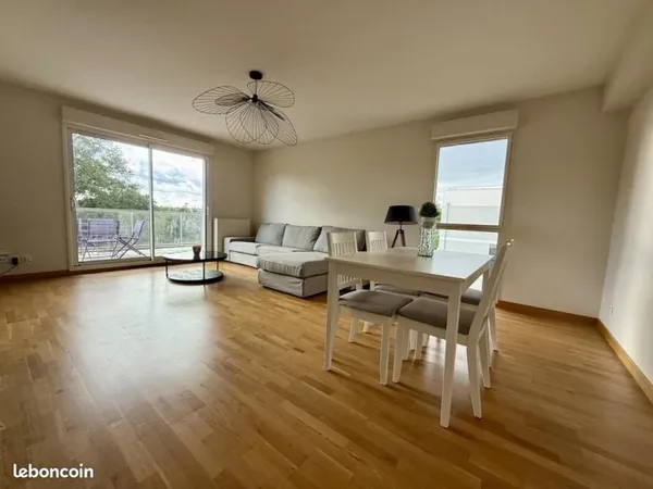 Appartement 1 pièce 98 m²