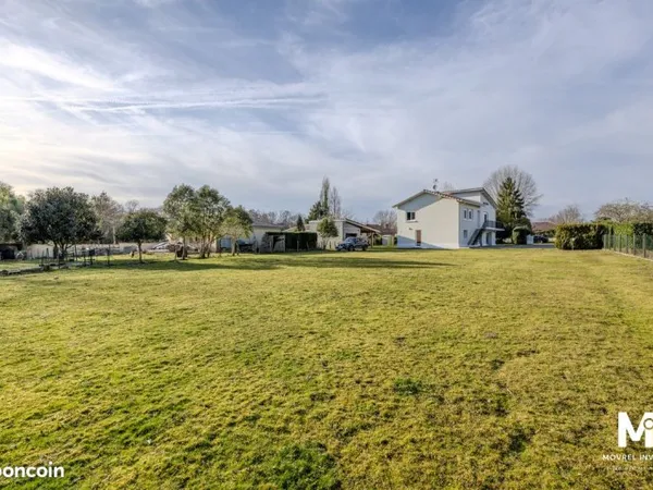 Villa 8 pièces 176 m²