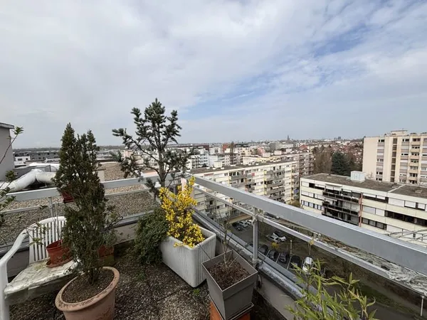 Dernier étage avec terrasse 2 pièces 57,5 m2