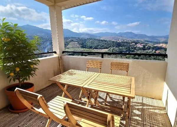 Appartement 3 pièces vue dégagée sur les montagnes