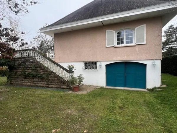 MAISON DE CHARME 152M2 SAINT-PIERRE-DE-VARENNES 71670