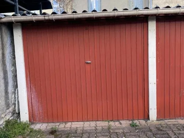 Garage/box