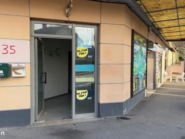 Commerce Location Bourg-en-Bresse  35m² 500€