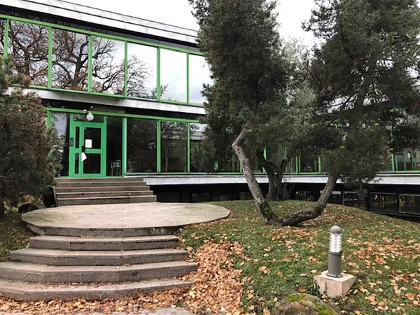 Bureaux La Celle Saint Cloud 22 m2 libre immédiatement