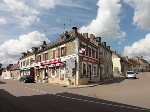 Propriété 11 pièces 175 m²