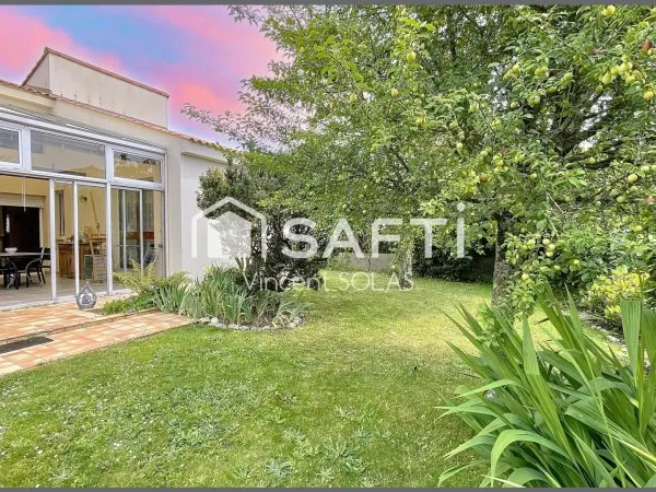 Maison de 145m² sur 700m² - 4 Chambres - double garage - Calme - Quartier recherché