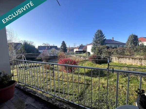Appartement Rdc 4 chambres, terrain privatif 229 m2