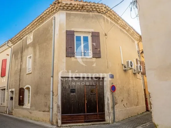 Maison de village avec garage et grenier à Piolenc