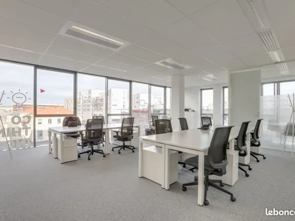 Espace de bureau ouvert pour 15 personnes à BORDEAUX, Spaces Euratlantique