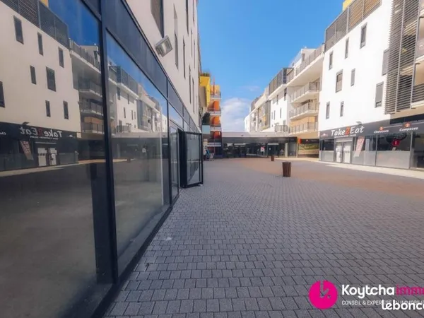 Local bureaux 69 m²