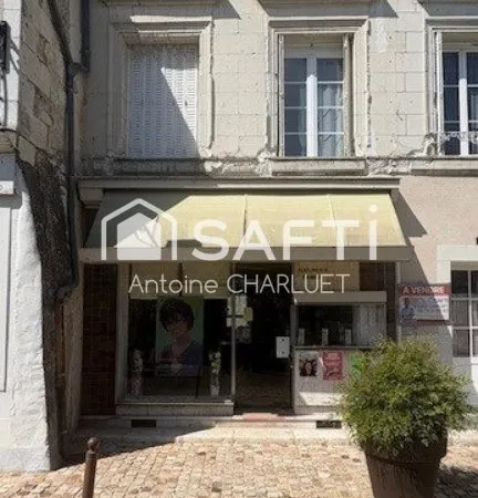 Murs commerciaux de 35 m² et appartement au dessus de 59 m²