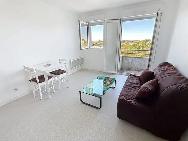 Studio 1 pièce 23 m²