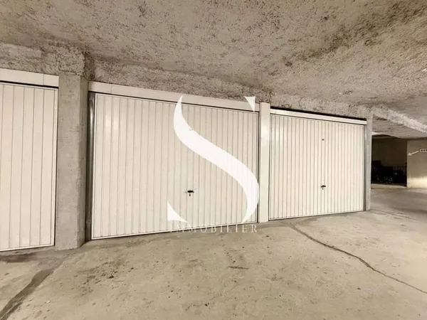 Parking 13 m²