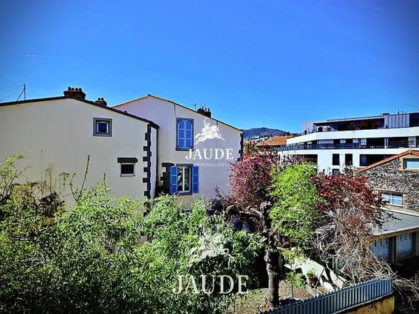 À VENDRE : Charmant T2 au centre-ville de Chamalieres, limit