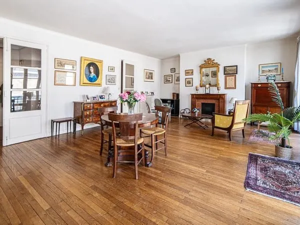 Nantes - Centre-Ville : Appartement T6 de caractère