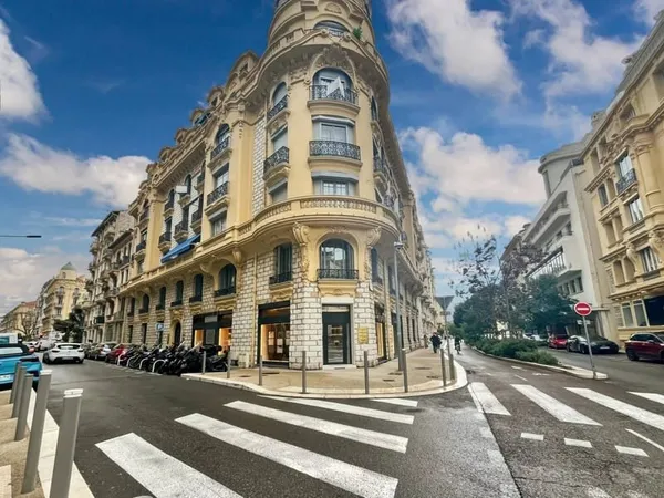 Bureaux 104 m²