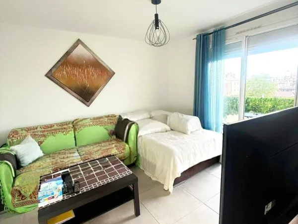 Appartement F5 avec 3 Chambres, Salon et Salle à Manager