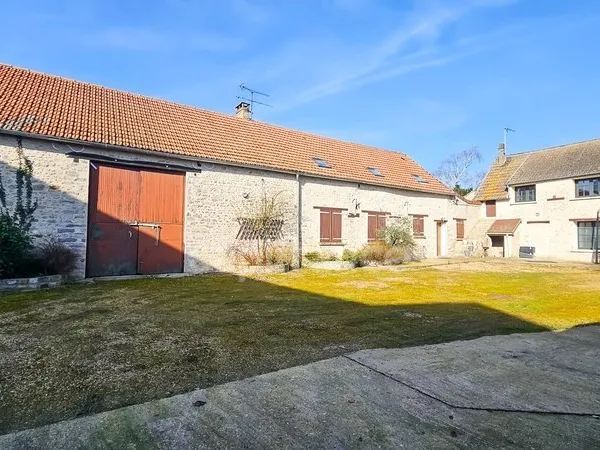 Propriete à vendre 15 pièces ETAMPES (91), 2 maisons d'habitations, 3 grandes dépendances sur terrai