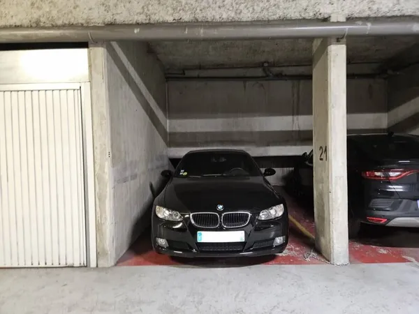 Parking 12 m²