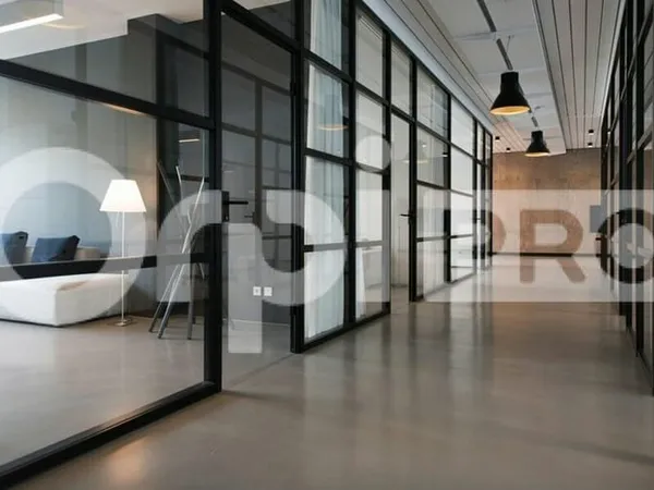 Bureau 45 m²