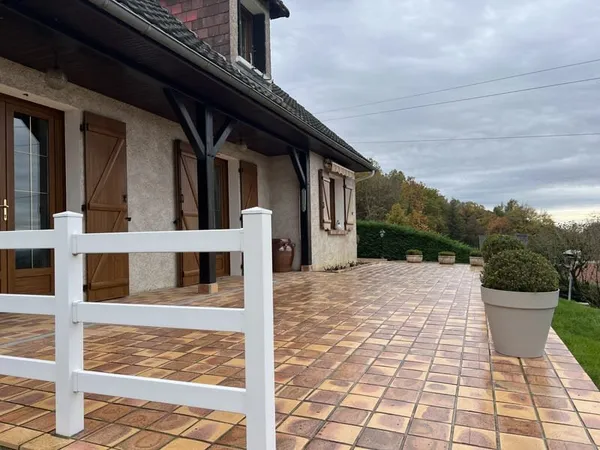Maison à Parigny les Vaux, proche de Nevers, avec de belles