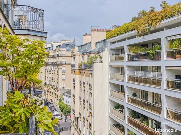Appartement 6 pièces 151 m²