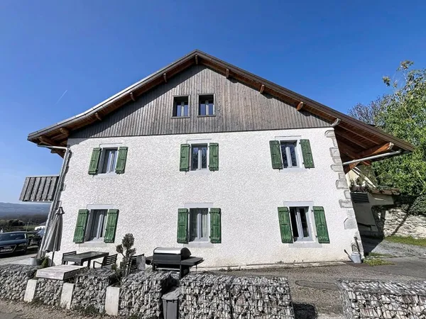 Appartement 4 pièces 84 m²