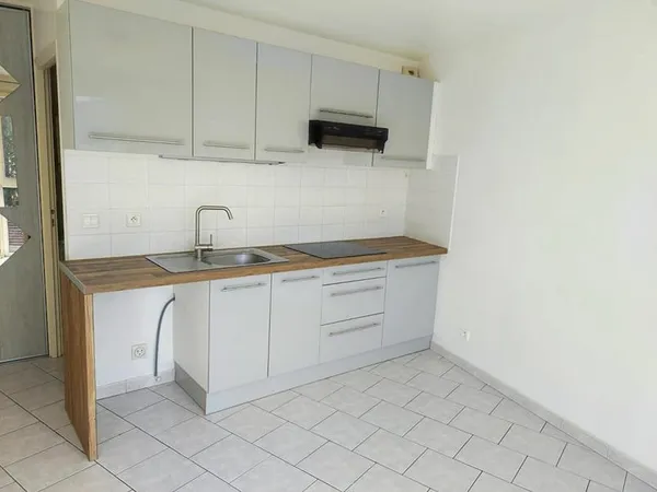 Appartement Oyonnax 1 pièce(s) 27,63 m²