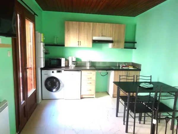 STUDIO RENOVE, MEUBLE, TERRASSE ET CAVE