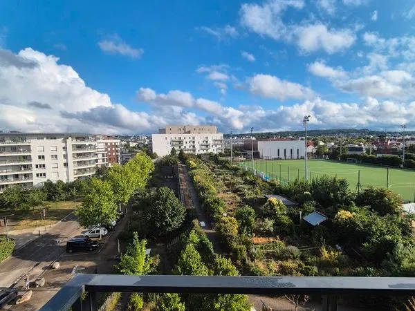 Studio 31m2 meublé balcon parking