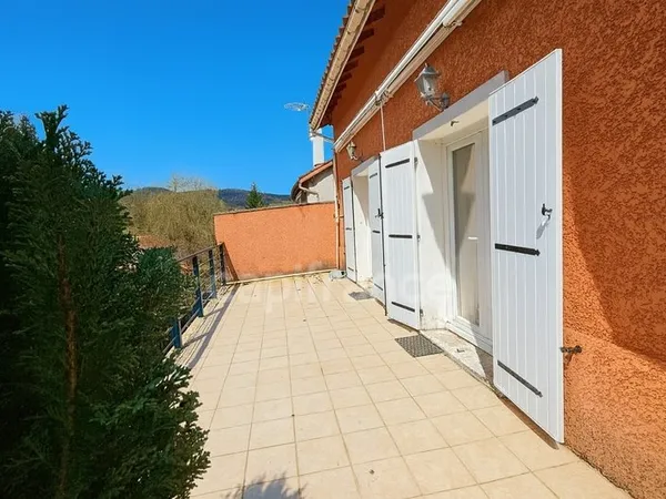 Rare sur le secteur ,maison individuelle 90M2 ,au calme ,prête à accueillir votre projet de vie!