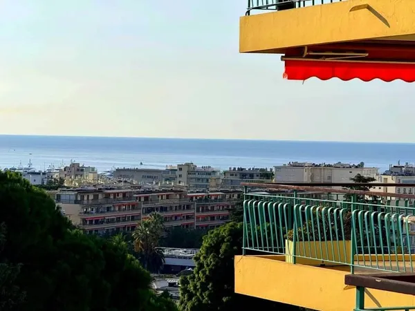 Cannes Basse Californie vente appartement 4 pièces proche centre