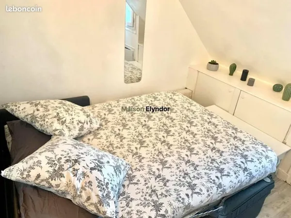 Studio 1 pièce 9 m²