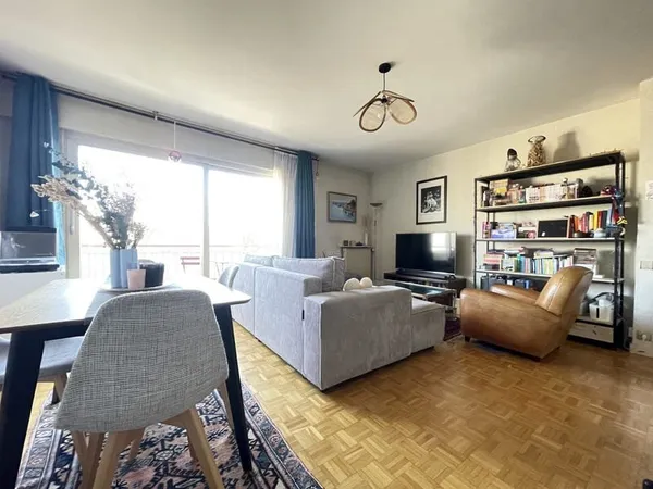 A vendre, Appartement Type 3 avec Balcon, quartier Coubertin