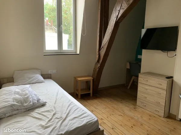 Valenciennes - Studio meublé fibré