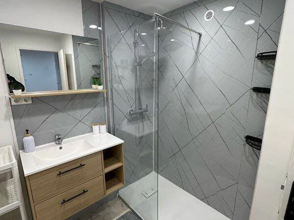 Appartement 4 pièces 12 m²