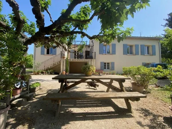 Maison de plain-pied 5 pièces 113 m²