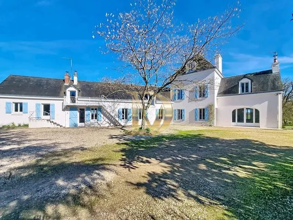 Propriété de caractère de 300 m² au coeur de la Vallée du C