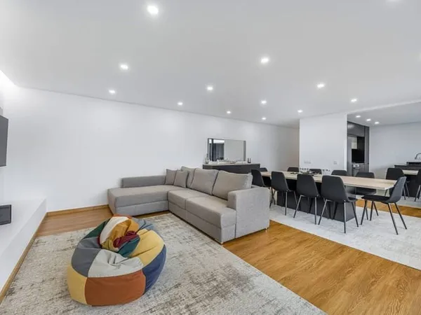 Appartement 4 pièces neuf - Entre esprit village et proximité immédiate de Paris