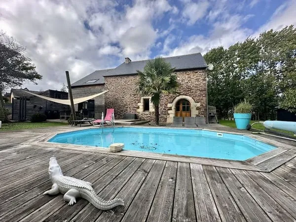 Villa 8 pièces 228 m²