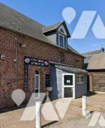 Local professionnel 75 m²
