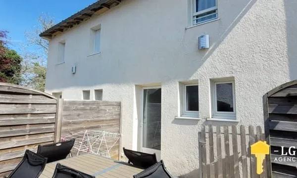 Ensemble immobilier de 2 appartements mitoyens de type T3 av