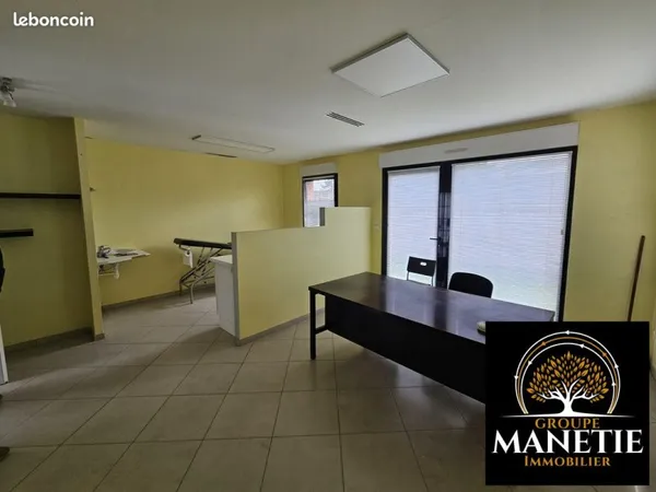 Local 43 m² Cuincy