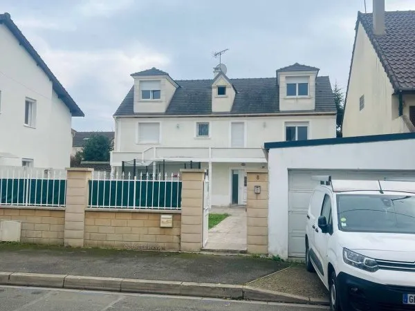Maison 10 pièces 220 m²