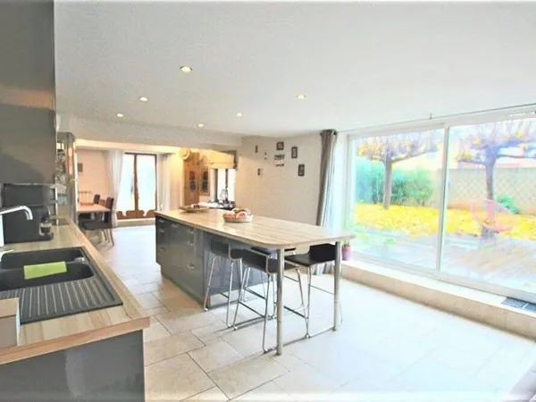Appartement 5 pièces 151 m²