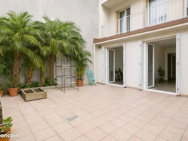 Terrasse en ville à Saint-victor / LOCATAIRE EN PLACE,investissement locatif et parking possible